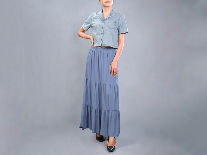 XK113331 Long Skirk Lady