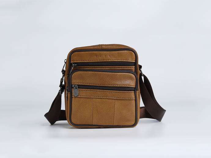 CZB0276 Bag Man
