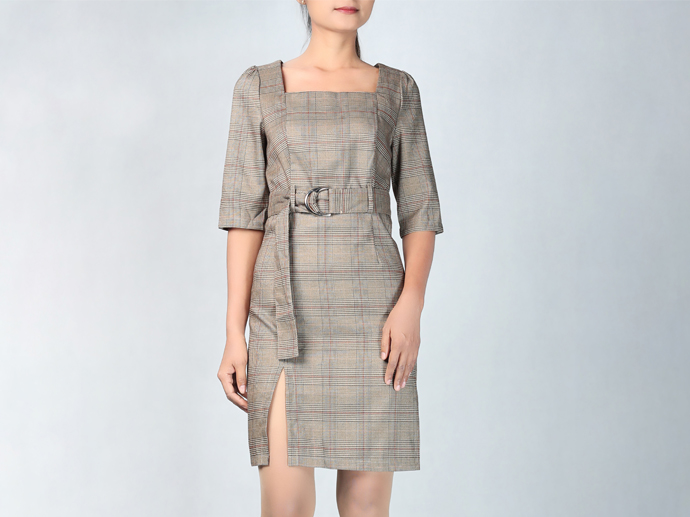 XL213402 Plaid Square Neck Dress Lady