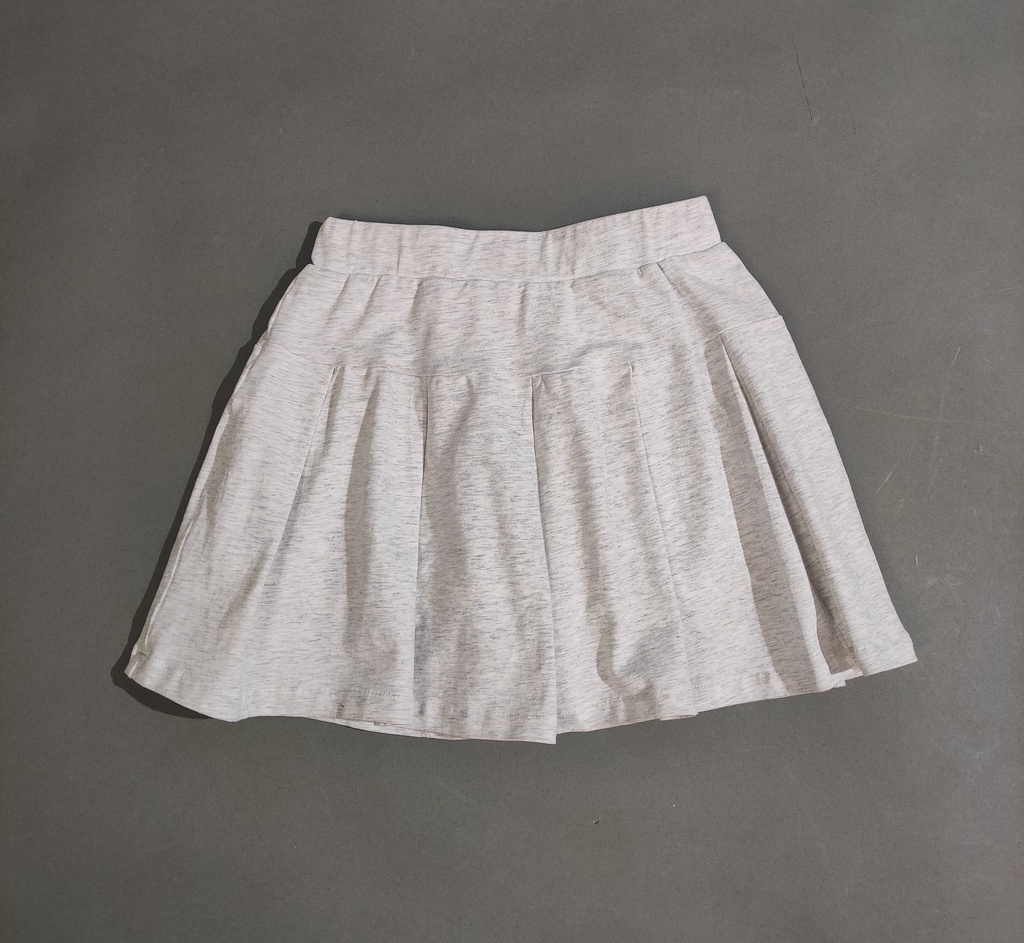 KGK21144 Pleated Skirt Girl
