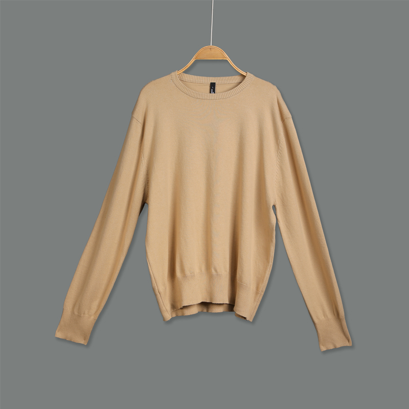 YA13394 Sweater Man