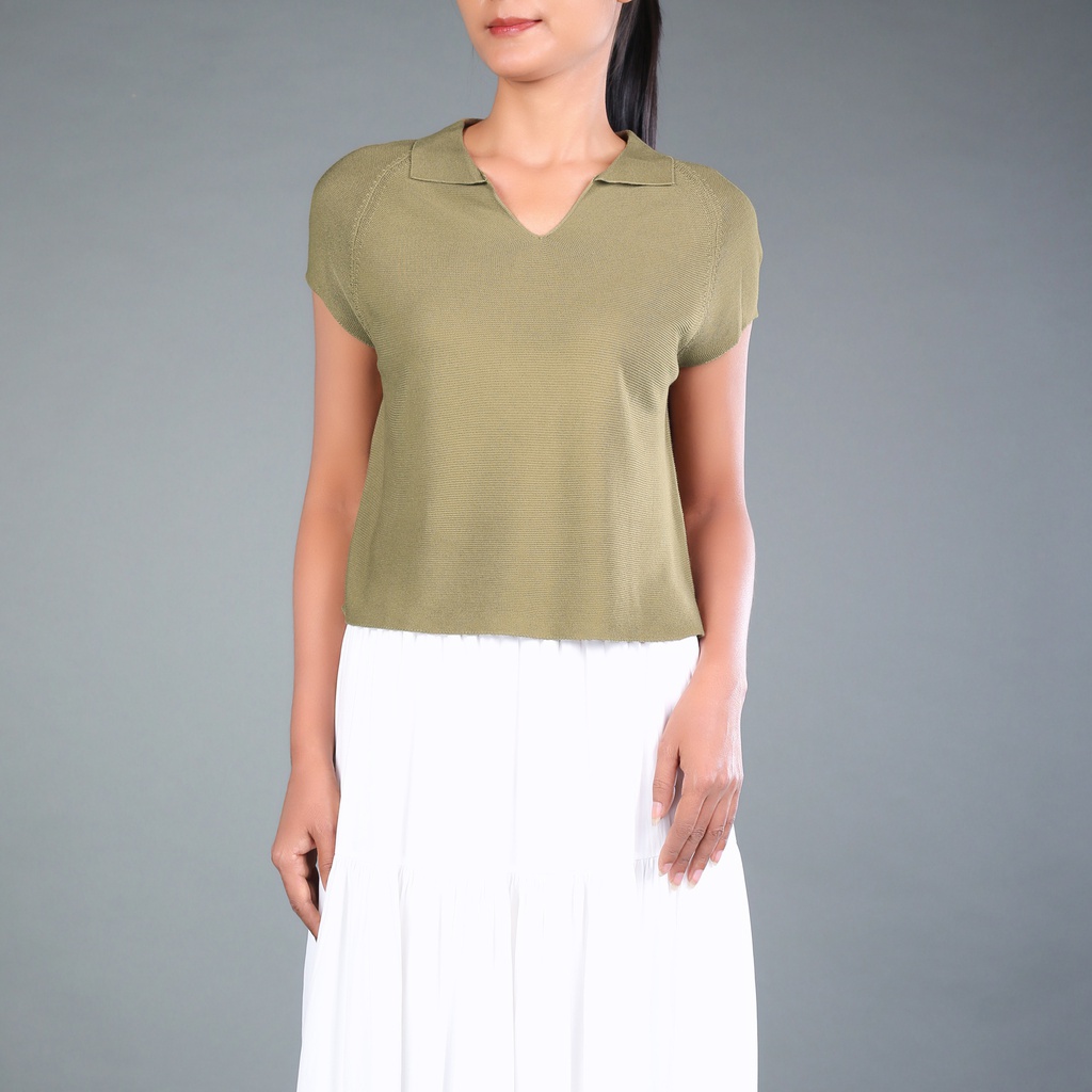 GH23397 Knit Top Lady
